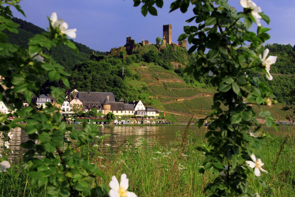 Hotel Haus Burg Metternich Beilstein  Bagian luar foto