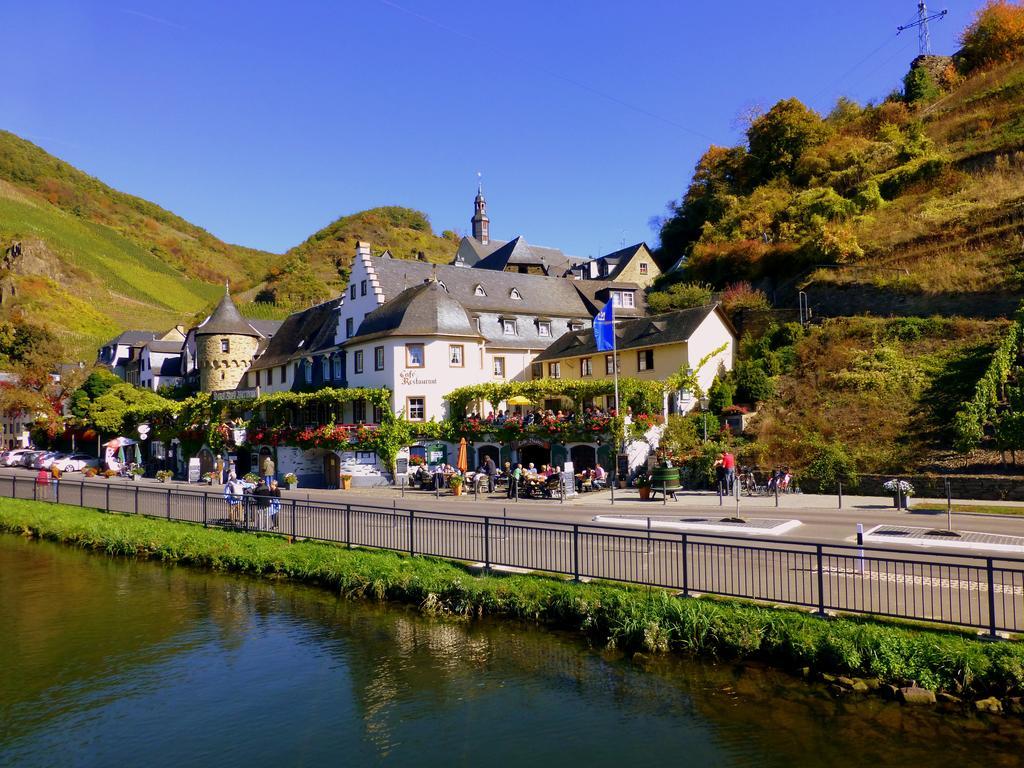 Hotel Haus Burg Metternich Beilstein  Bagian luar foto